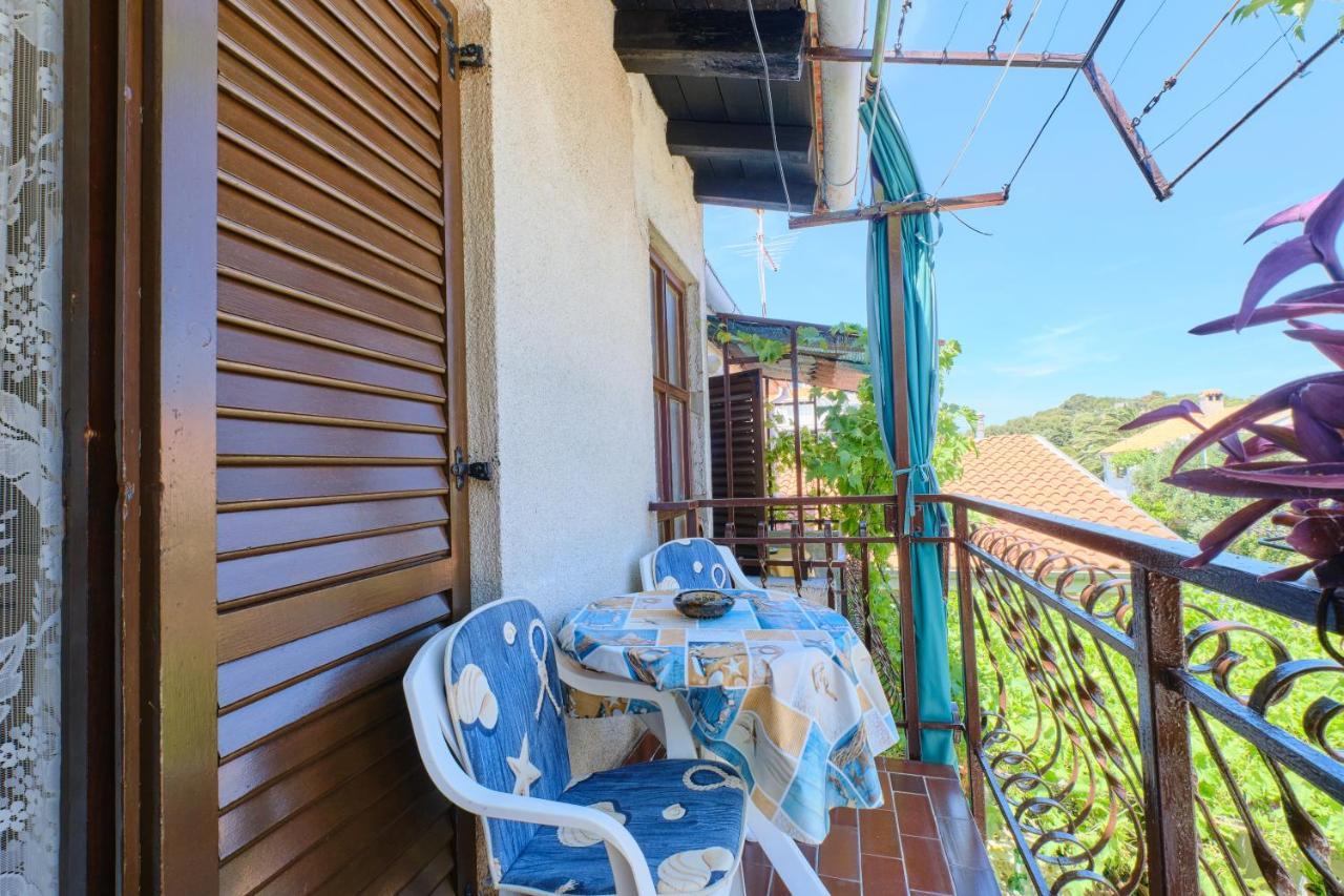 Apartman Ana Mali Lošinj Eksteriør bilde