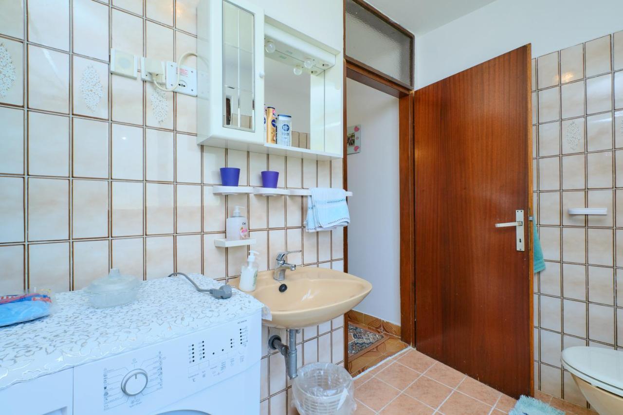 Apartman Ana Mali Lošinj Eksteriør bilde