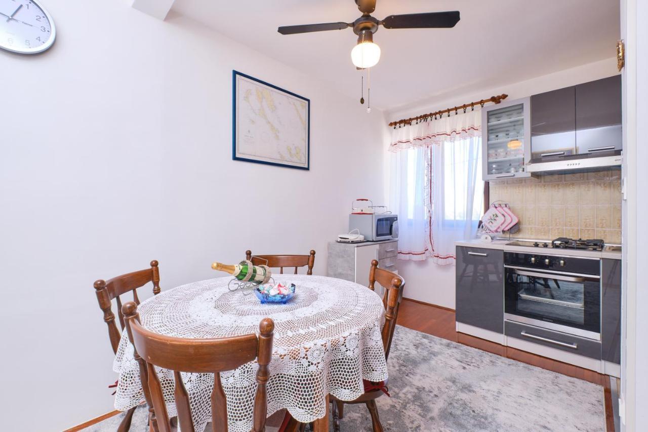 Apartman Ana Mali Lošinj Eksteriør bilde